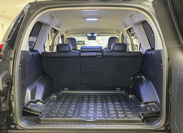 
								TOYOTA LAND CRUISER PRADO TX L full									