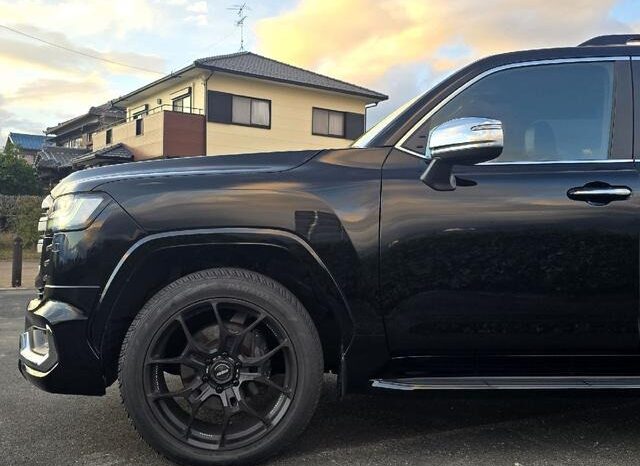 
								TOYOTA LAND CRUISER ZX full									