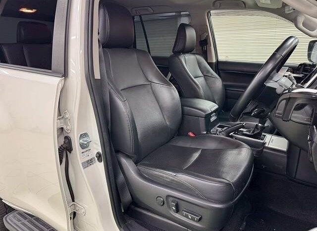 
								TOYOTA LAND CRUISER PRADO 2020 PEARL WHITE full									
