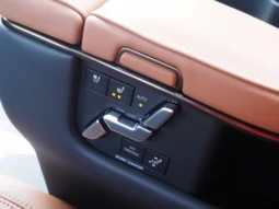 
										TOYOTA VELLFIRE PHEV EXECUTIVE LOUNGE | WHITE | 2025 full									