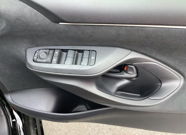 
								TOYOTA YARIS X | 2025 | BLACK full									