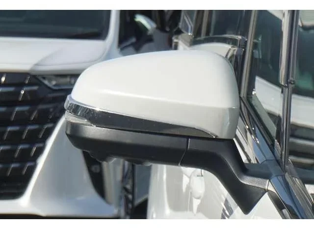 
								TOYOTA VELLFIRE HYBRID Z PREMIER | 2024 | PEARL WHITE full									