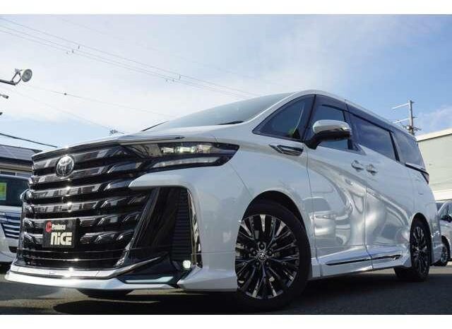 
								TOYOTA VELLFIRE HYBRID Z PREMIER | 2024 | PEARL WHITE full									