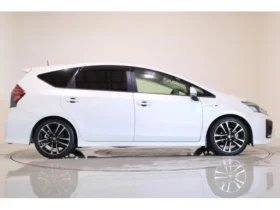 TOYOTA PRIUS ALPHA S TOURING SELECTION GR SPORT 2018