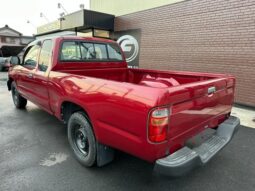 
										TOYOTA HILUX SPORTS PICK UP EXTRA CAB | RED | 2002 full									