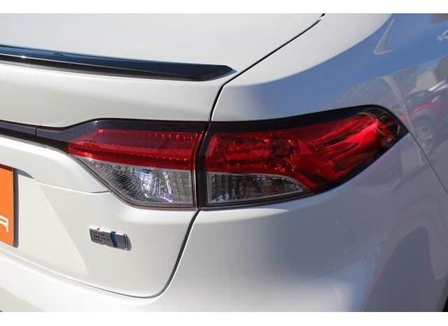 
								TOYOTA COROLLA HYBRID WxB | WHITE | 2023 full									