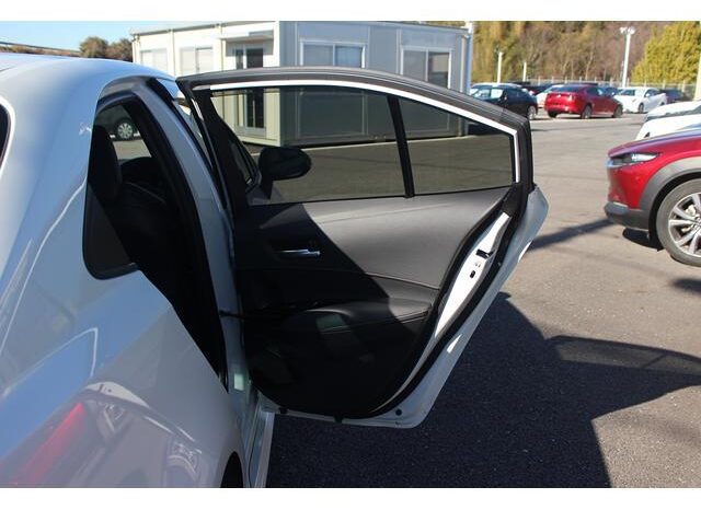 
								TOYOTA COROLLA HYBRID WxB | WHITE | 2023 full									