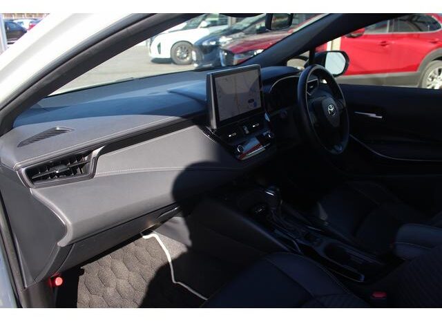 
								TOYOTA COROLLA HYBRID WxB | WHITE | 2023 full									