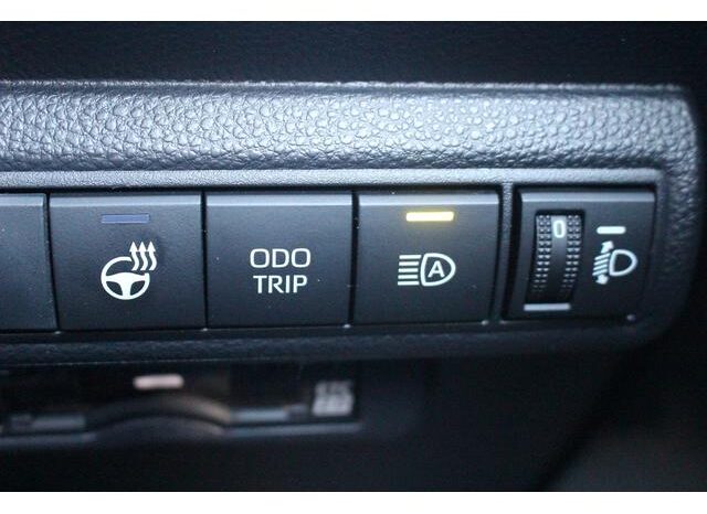 
								TOYOTA COROLLA HYBRID WxB | WHITE | 2023 full									