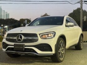 GLC GLC300 4MATIC Coupe AMG Line Glass 2020