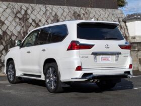LEXUS LX 2016 WHITE