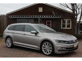 VOLKSWAGEN PASSAT 2019 SILVER