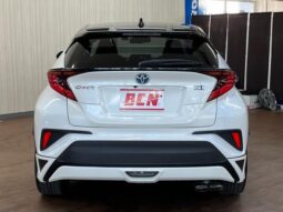 
										TOYOTA C HR 2020 PEARL Hybrid full									